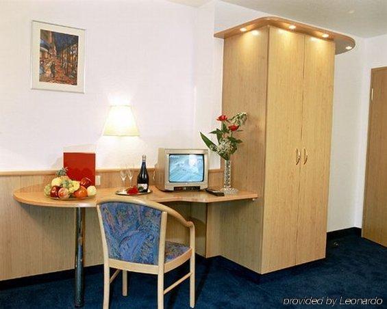 Mirage City Hotel Stuttgart Zentrum Oda fotoğraf